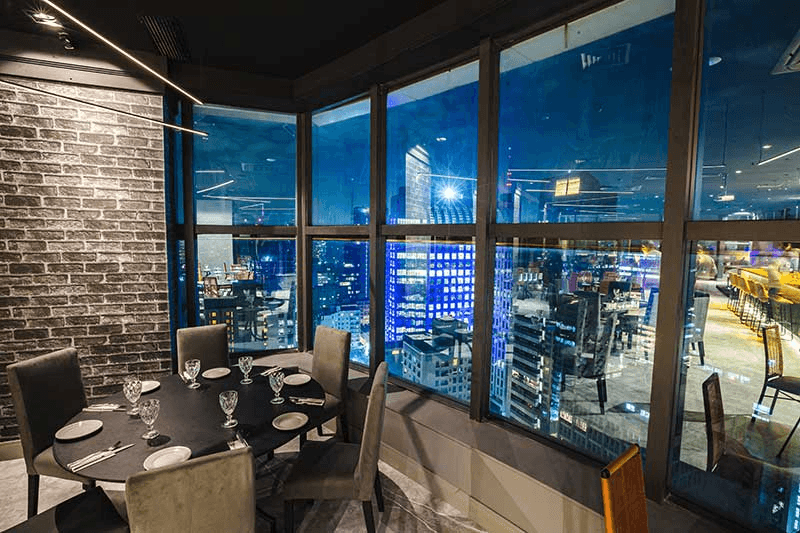 The View Bar - Vista 4